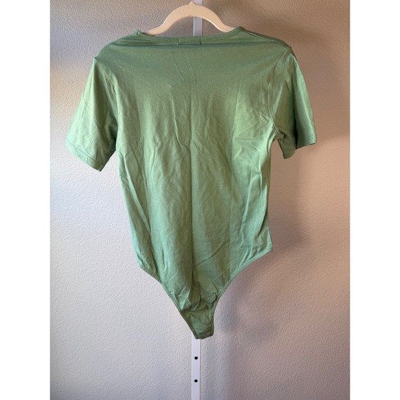 PrettyLittleThing Sage Green Short Sleeve Logo Bodysuit US‎ 12 NEW - Picture 8 of 9